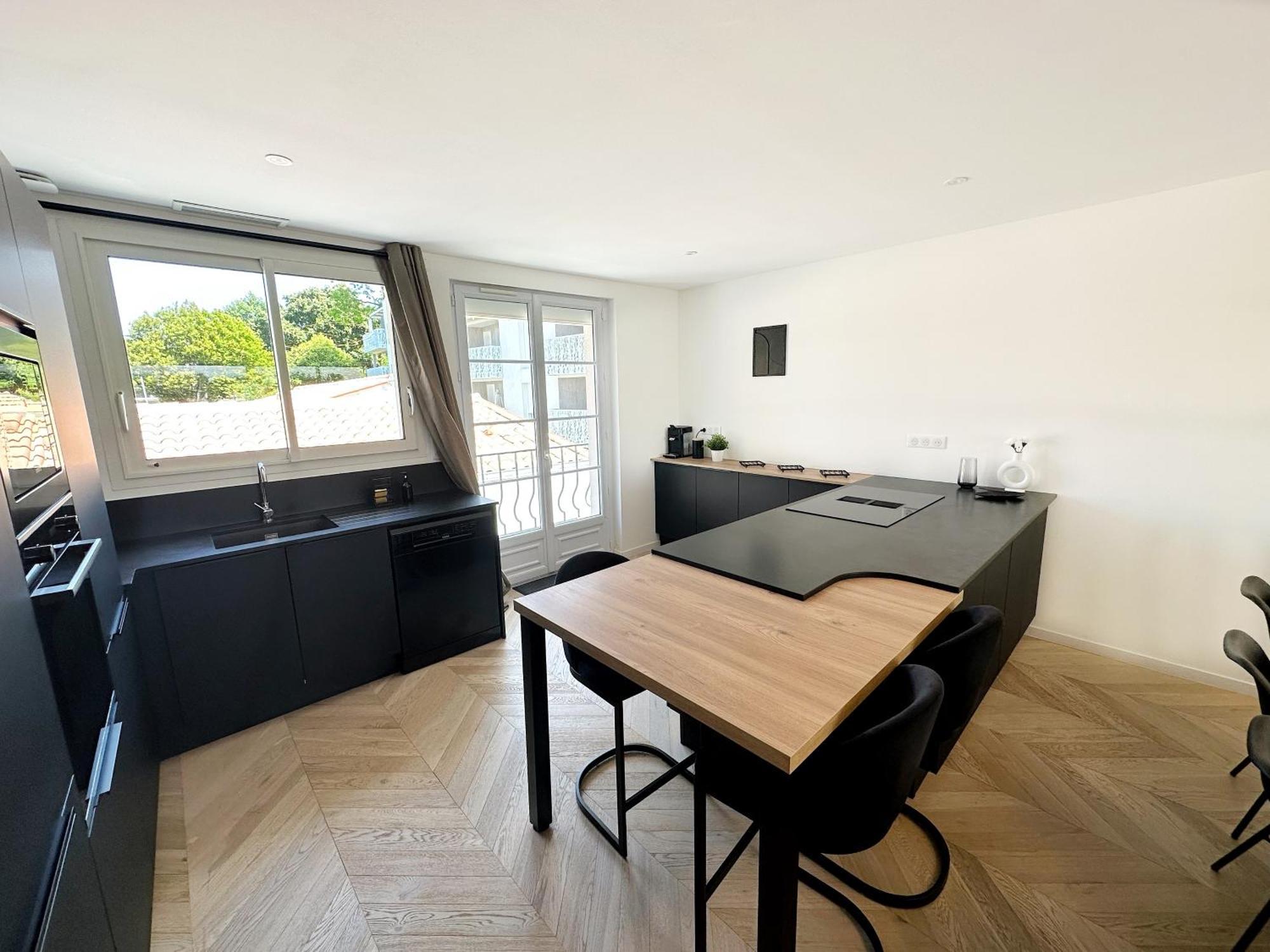 Les Appartements Du Carnot - Terrasses Et Jardins La Rochelle  Exterior photo